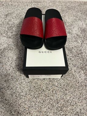 Gucci Red and Black Embossed Logo Slide Sandals